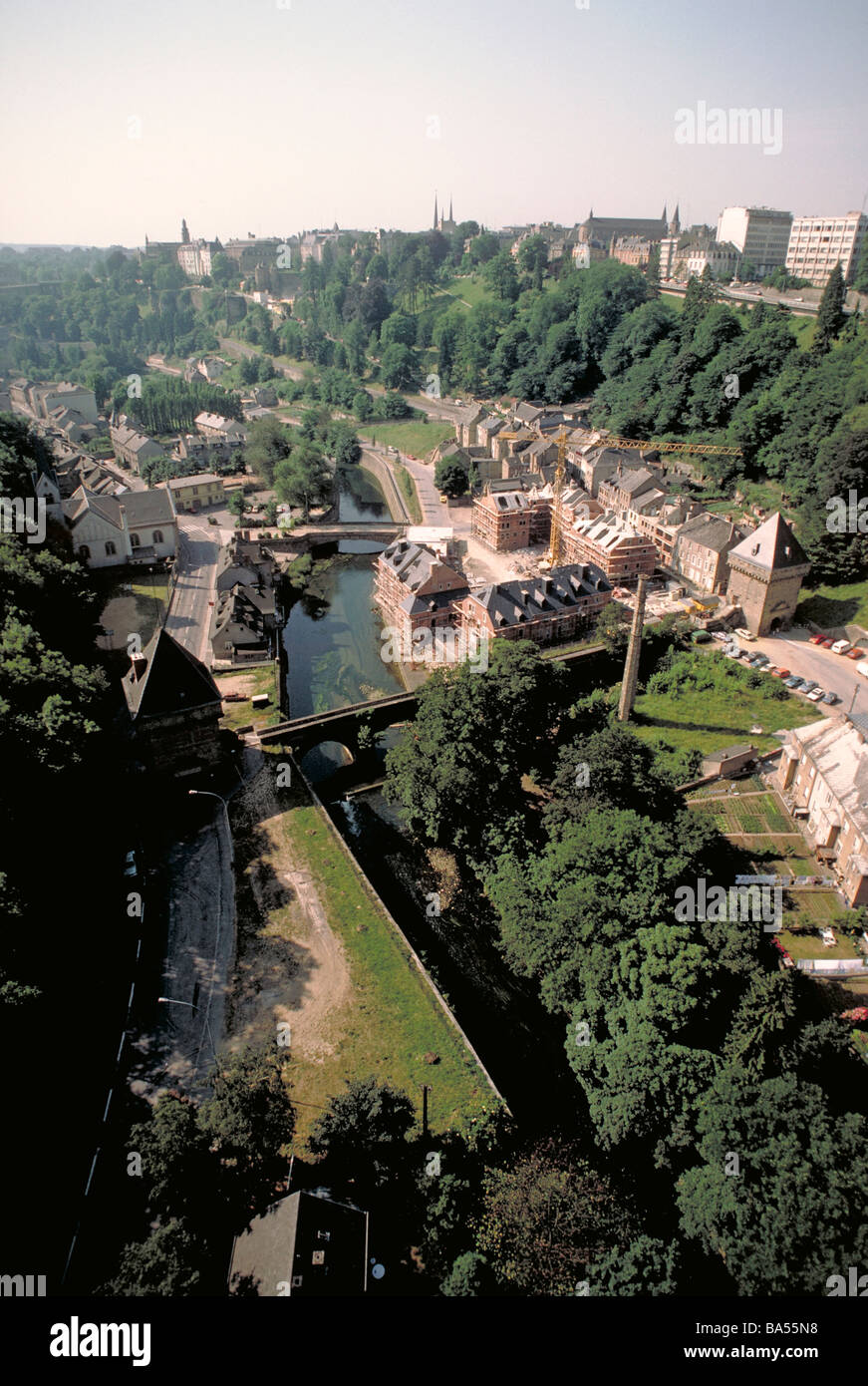 Elk124 1702 Lussemburgo Il Lussemburgo città vecchia città con Alzette River Foto Stock