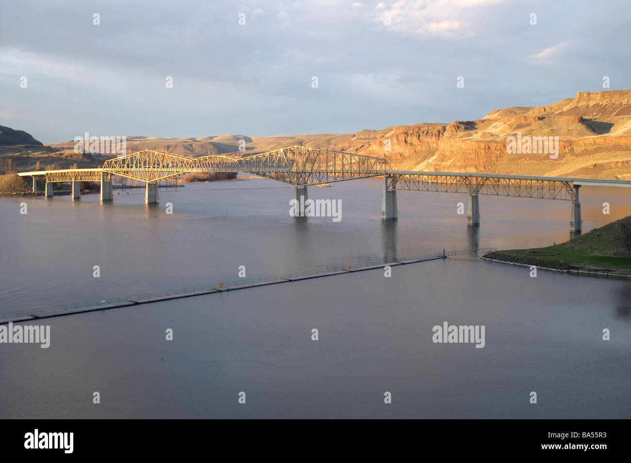 Lione e Ferry Marina Snake River nello Stato di Washington Foto Stock