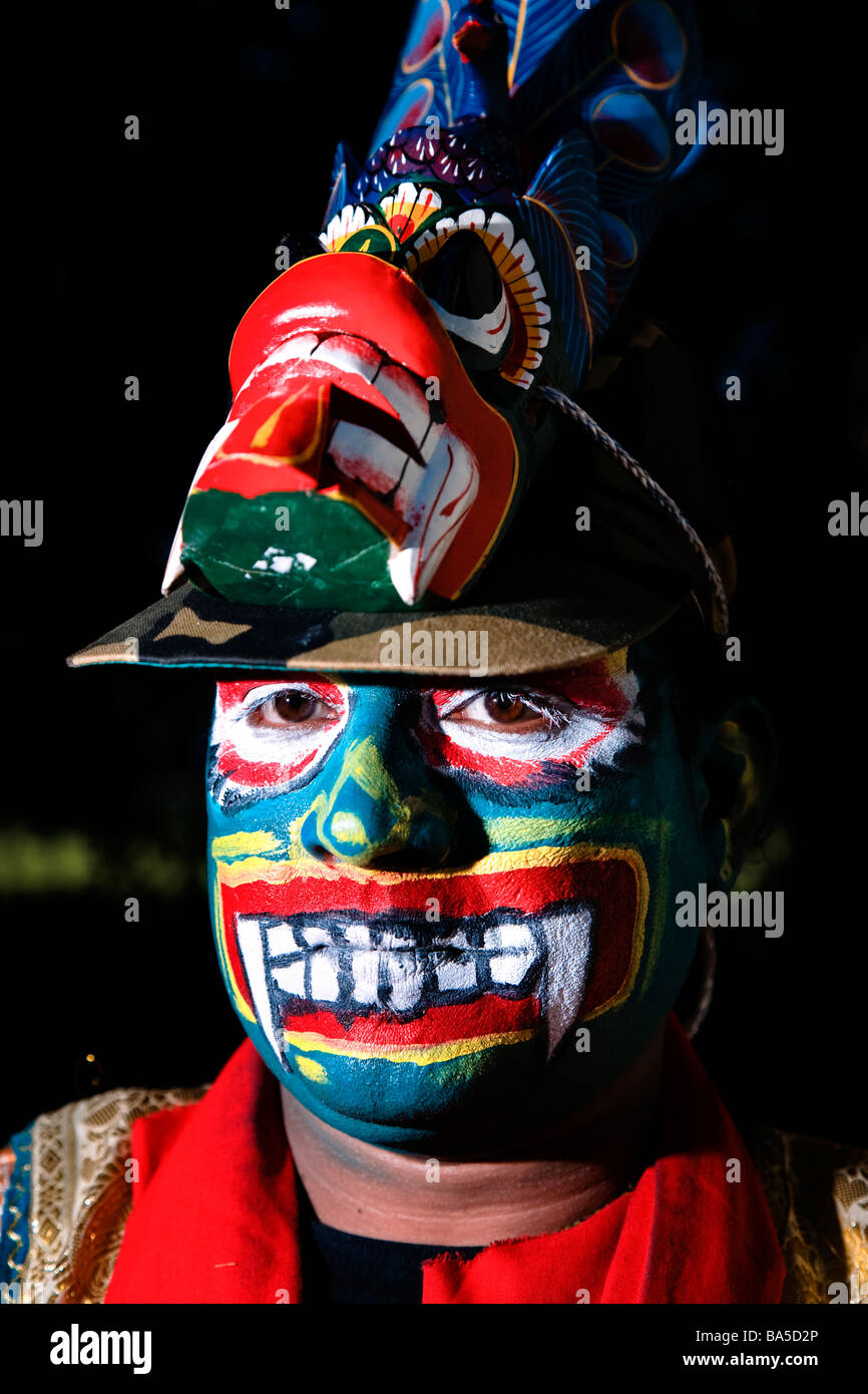 Il Tamil face painting durante la dimostrazione delle tigri tamil vicino all'ONU a Ginevra Foto Stock