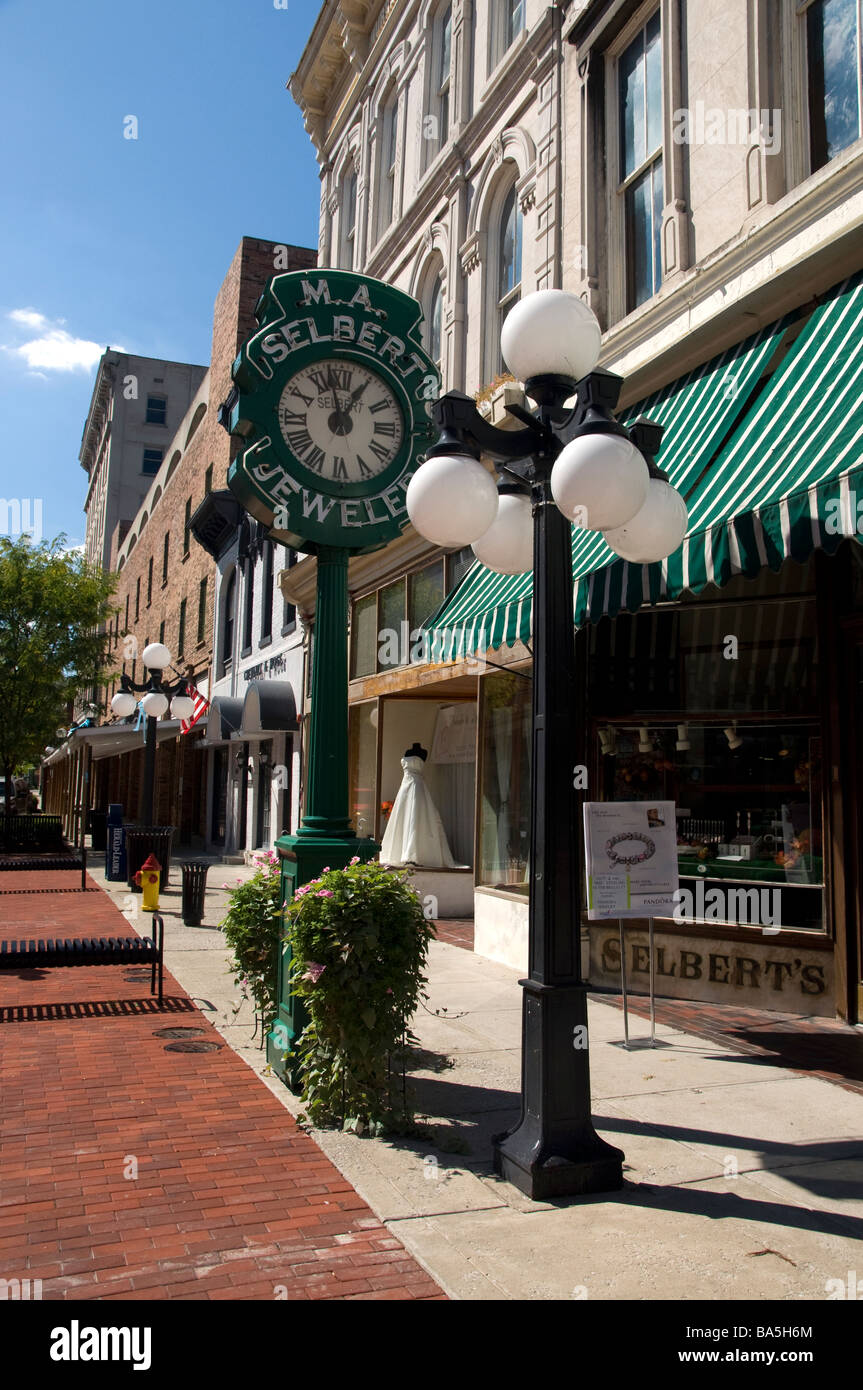 M Un Selbert gioiellieri in conserve di edifici nel quartiere del centro storico di Francoforte Kentucky Foto Stock