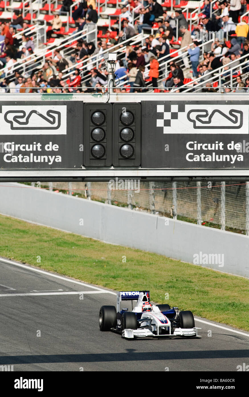 Robert Kubica con la BMW F1 09 durante un test di Formula Uno in sessioni di Marzo 2009 Foto Stock