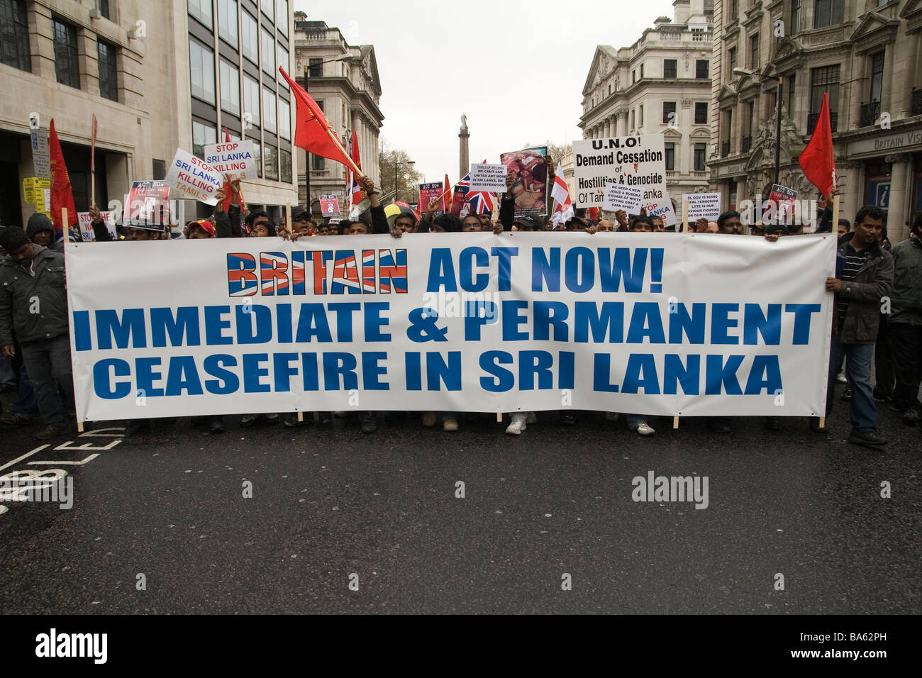 Tamil marzo attraverso le strade di Londra chiedendo la fine della guerra in Sri Lanka Foto Stock