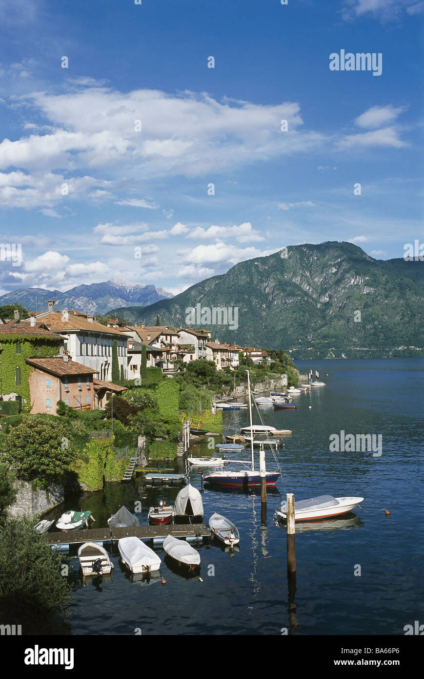 Italia Lombardei Comer mare Ossuccio Posto-parere approdo barche Isola Comacina cameriere-Italia Nord-italia cameriere-italiano Foto Stock