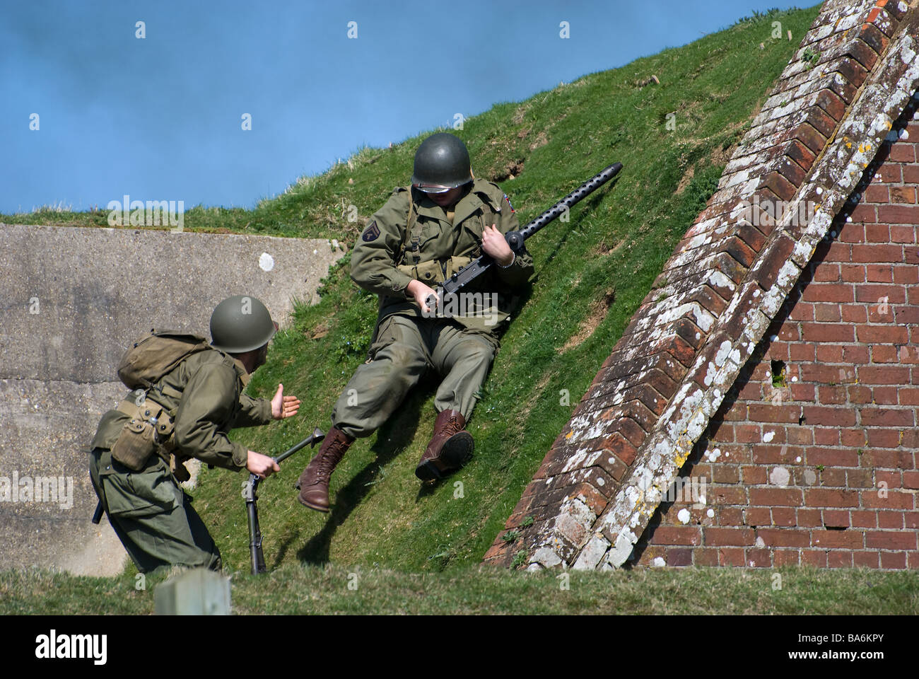 WW2 mitraglieri pistola di riposizionamento Foto Stock