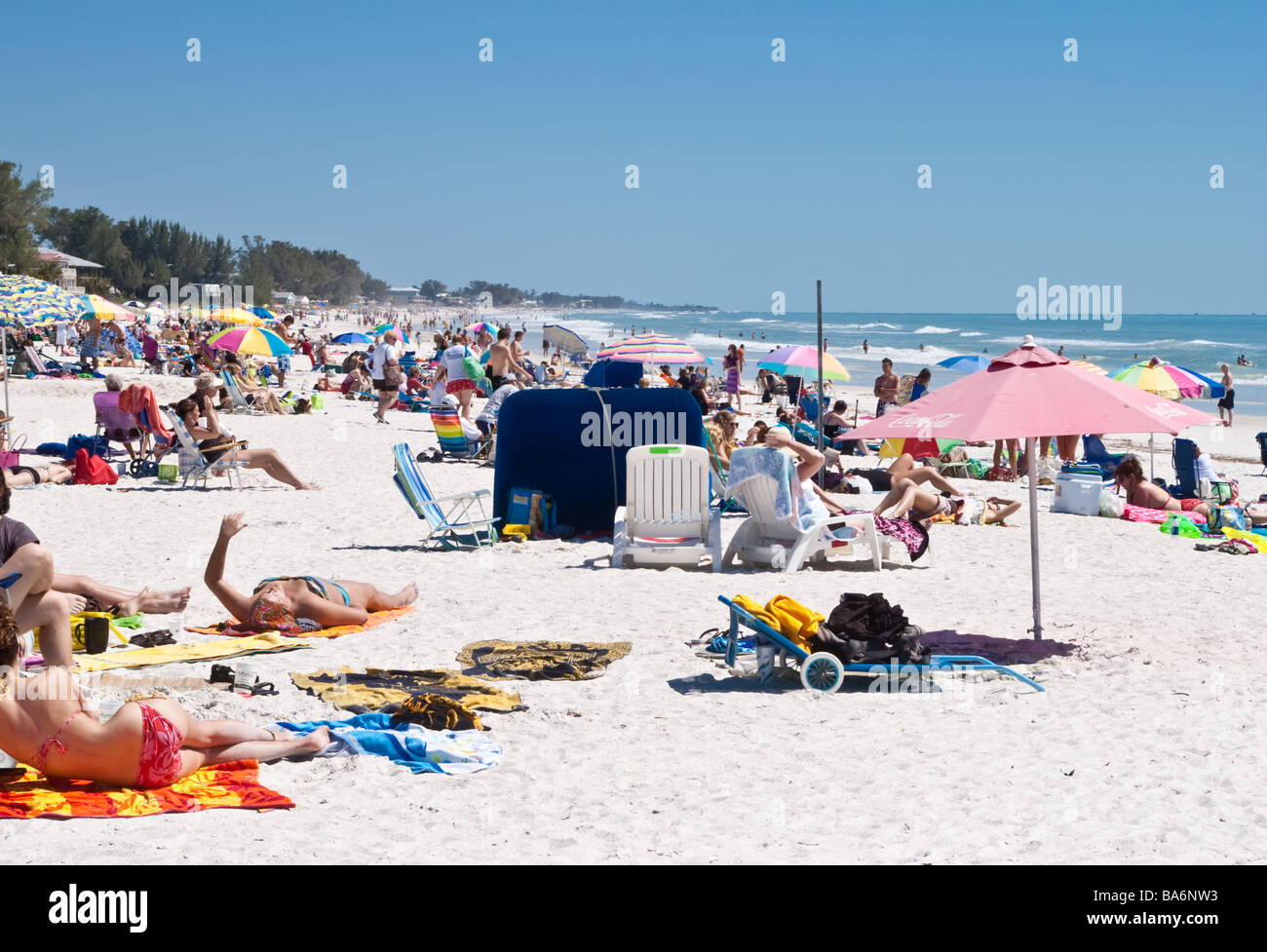 La pausa di primavera su Holmes Beach a Santa Anna isola vicino a Bradenton Florida Foto Stock