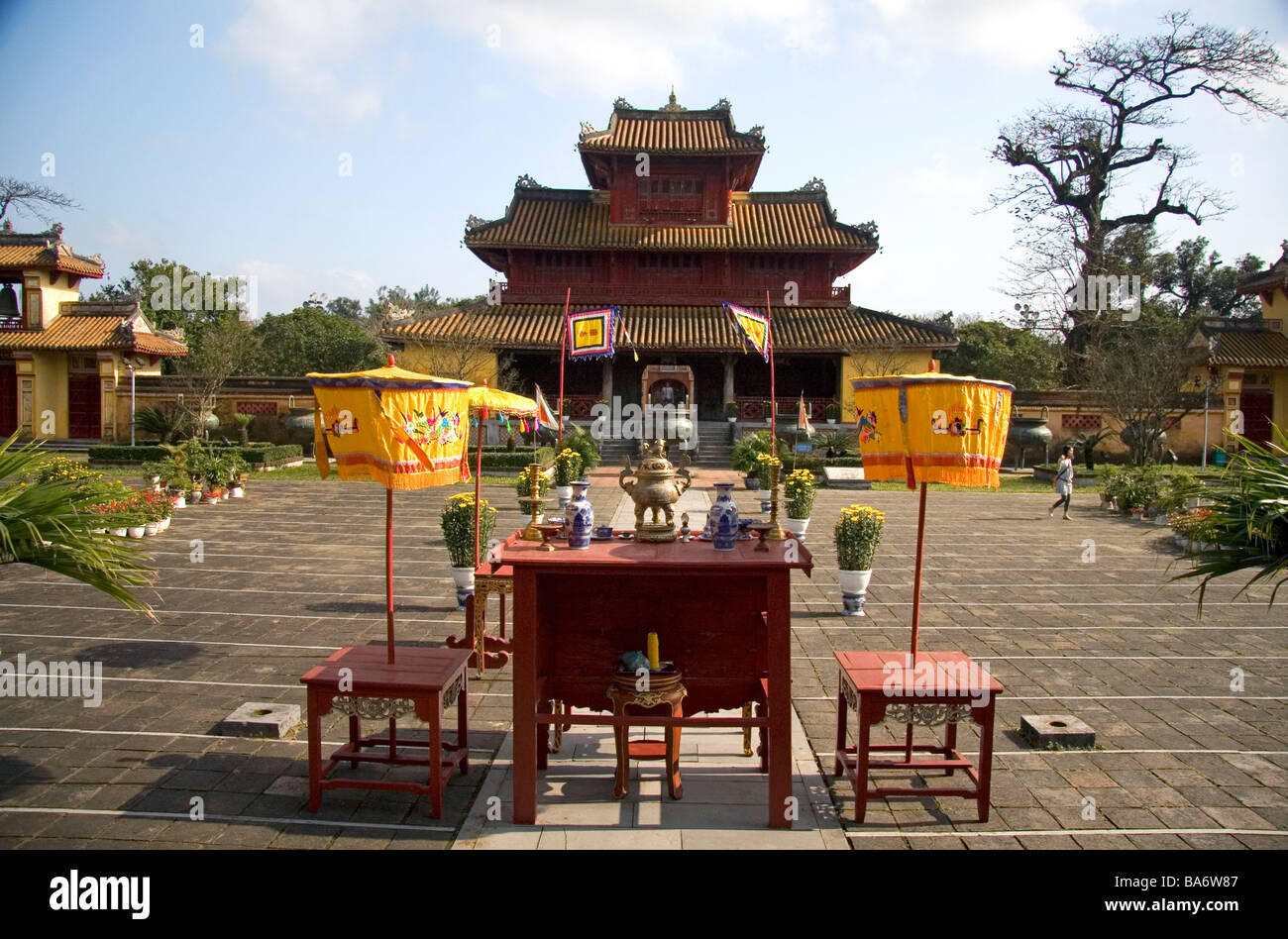 Il Tempio Mieu all'interno della cittadella imperiale di Hue Vietnam Foto Stock