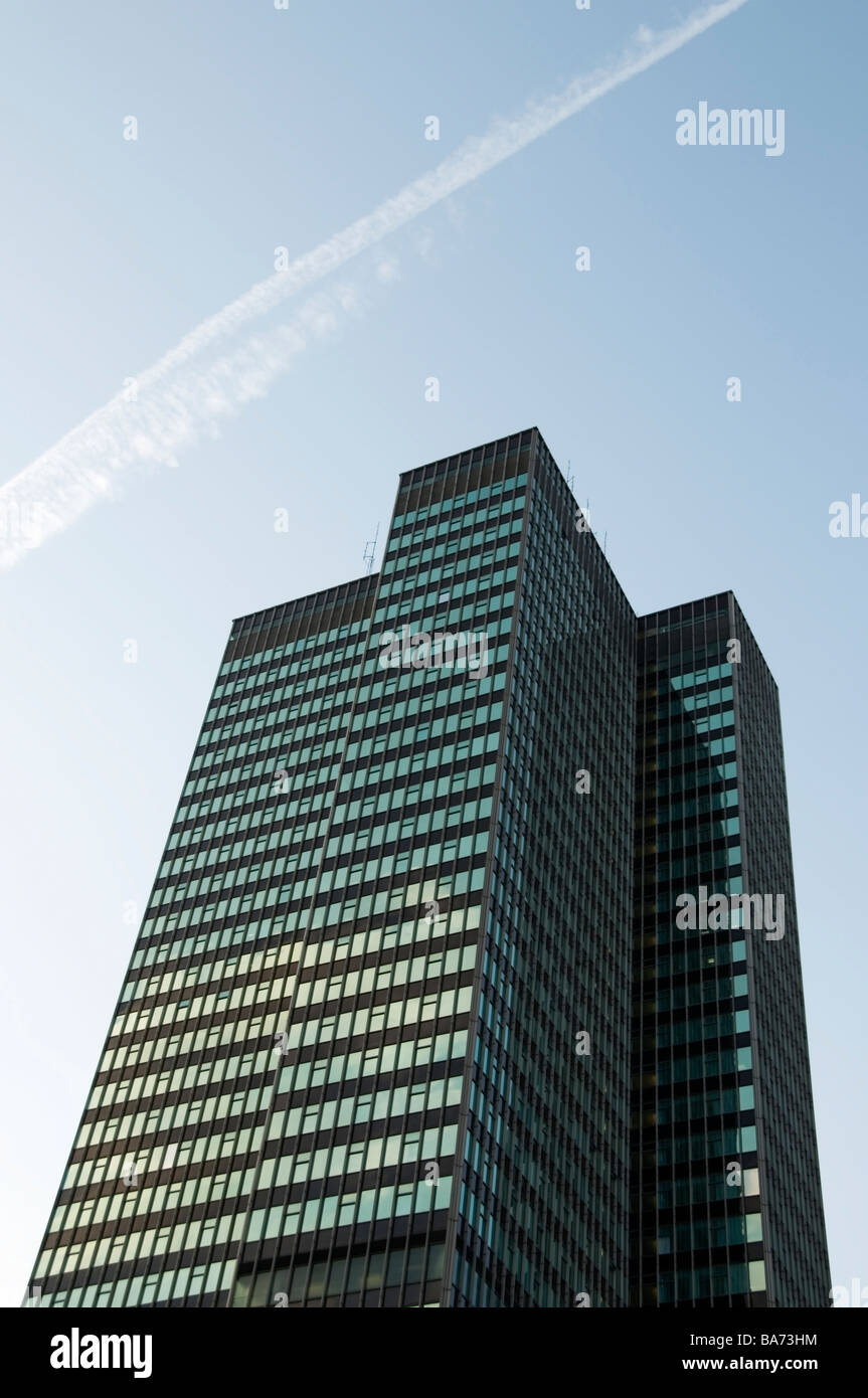 Il grattacielo di Londra, ufficio di architettura alto edificio di vetro con cielo blu sullo sfondo, diurno, UK, Inghilterra, Europa UE Foto Stock