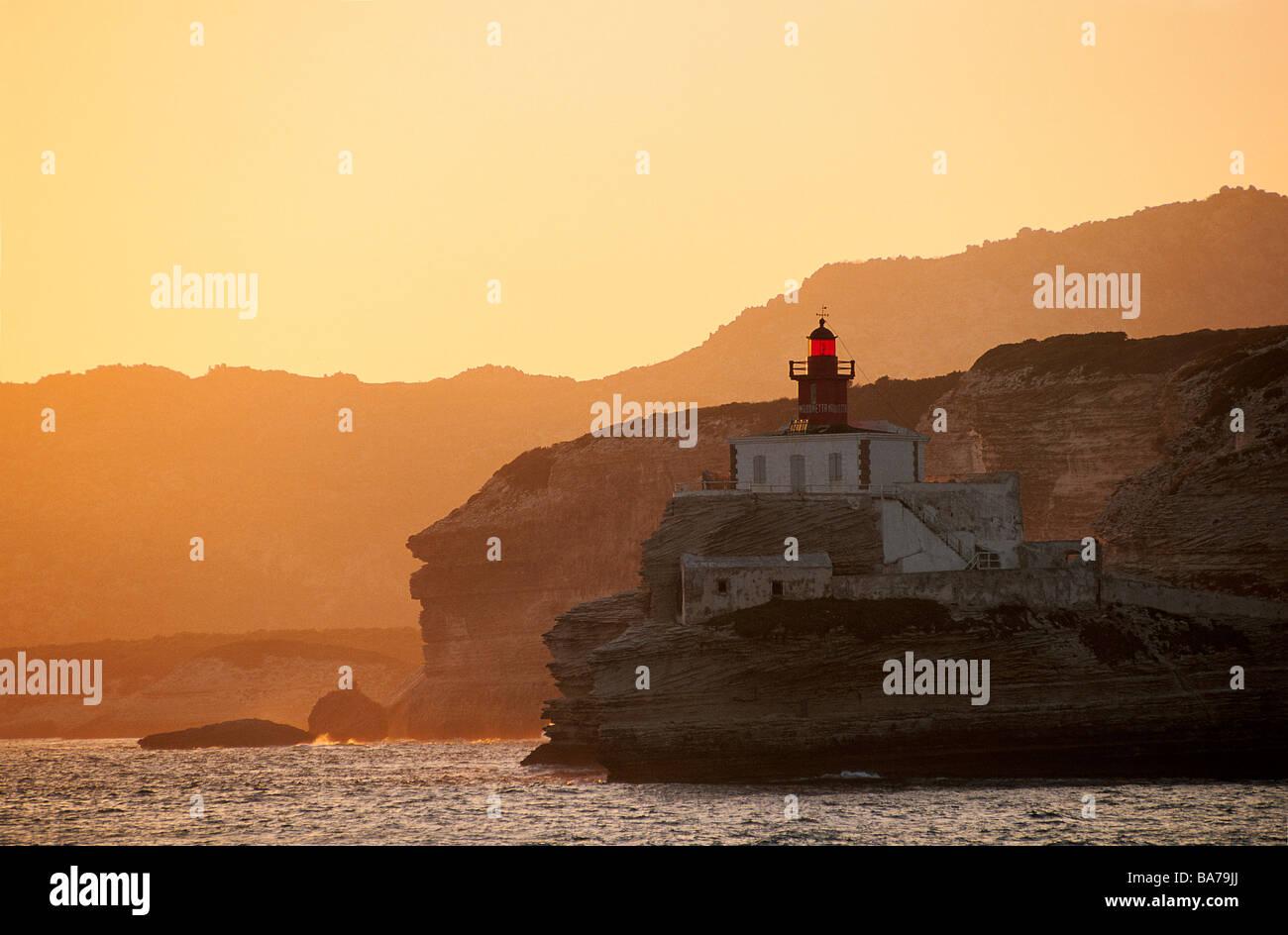 Francia, Corse du Sud, Bonifacio, Porto fuori, Madonetta faro Foto Stock