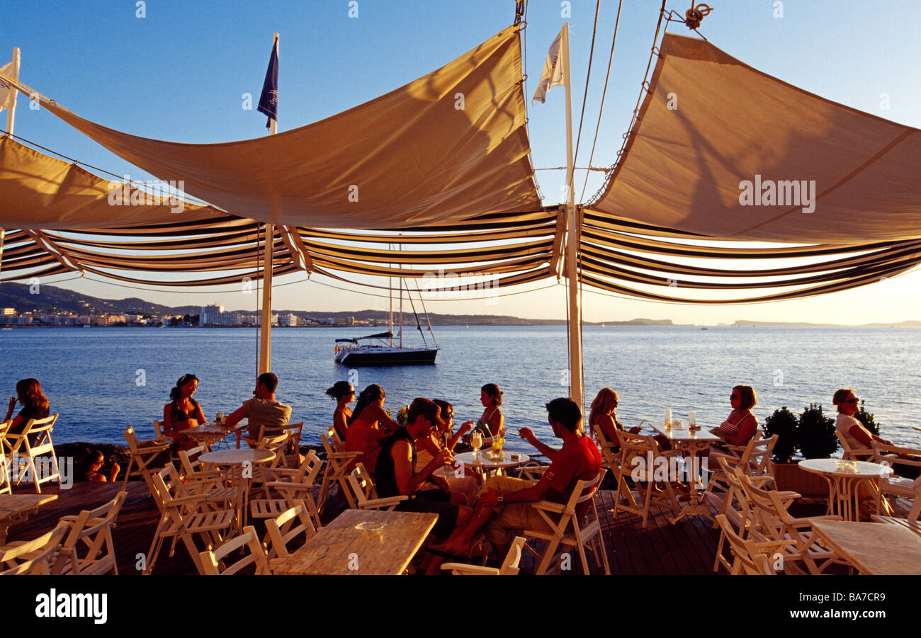 Street Cafe in San Antonio Ibiza Isole Baleari Spagna Foto Stock
