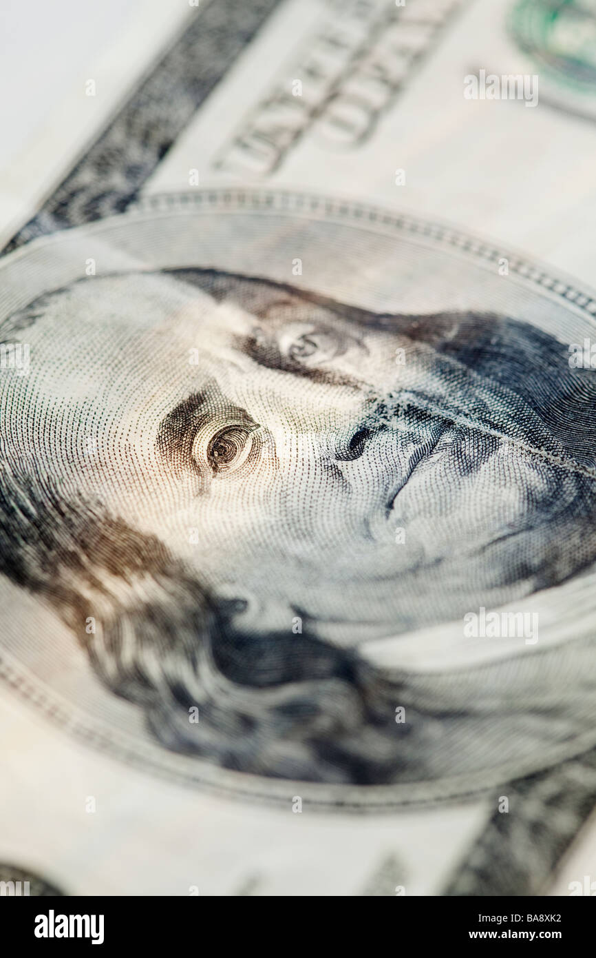 Close up di centinaia di dollari Foto Stock