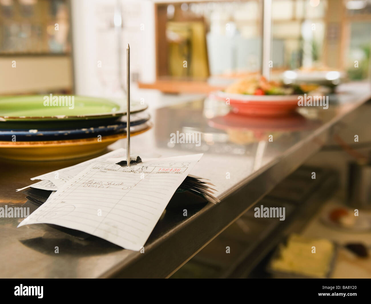 Ordine alimentare spike nel ristorante cucina Foto Stock