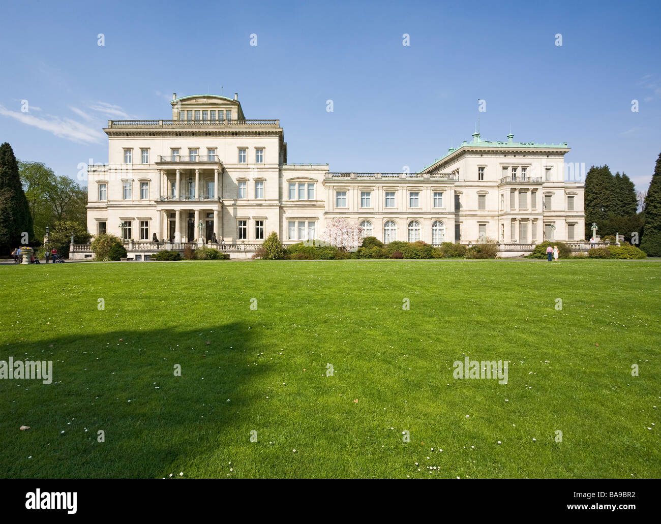 Villa Huegel in Essen, ex residenza dei magnati industriali famiglia Krupp, la zona della Ruhr, Nord Reno-Westfalia, Germania Foto Stock