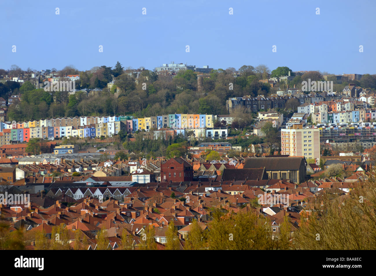 Tetti e file di case in Bristol Inghilterra Foto Stock