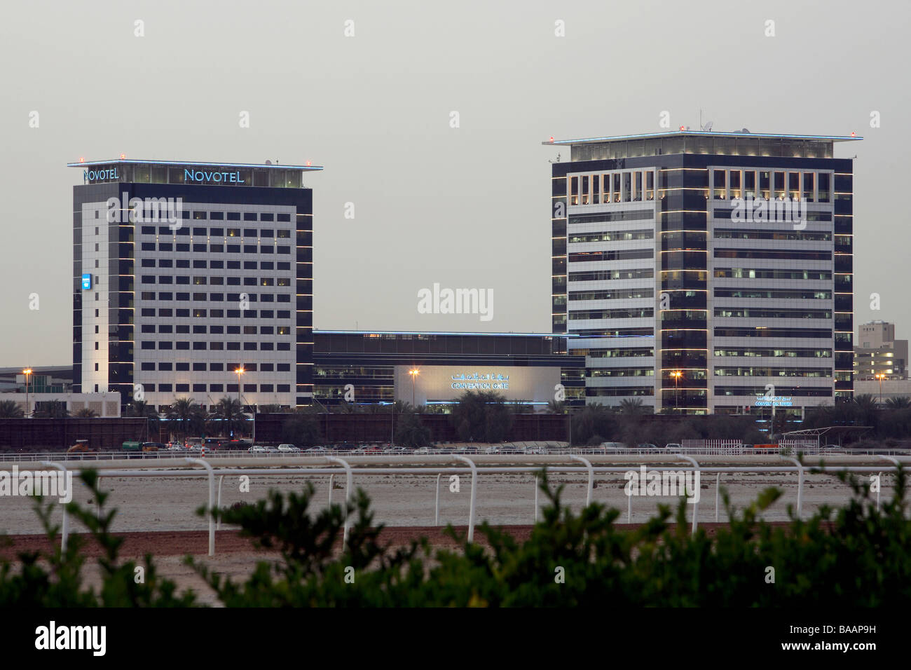 Il centro fieristico e il Hotel Novotel in Dubai Emirati Arabi Uniti Foto Stock