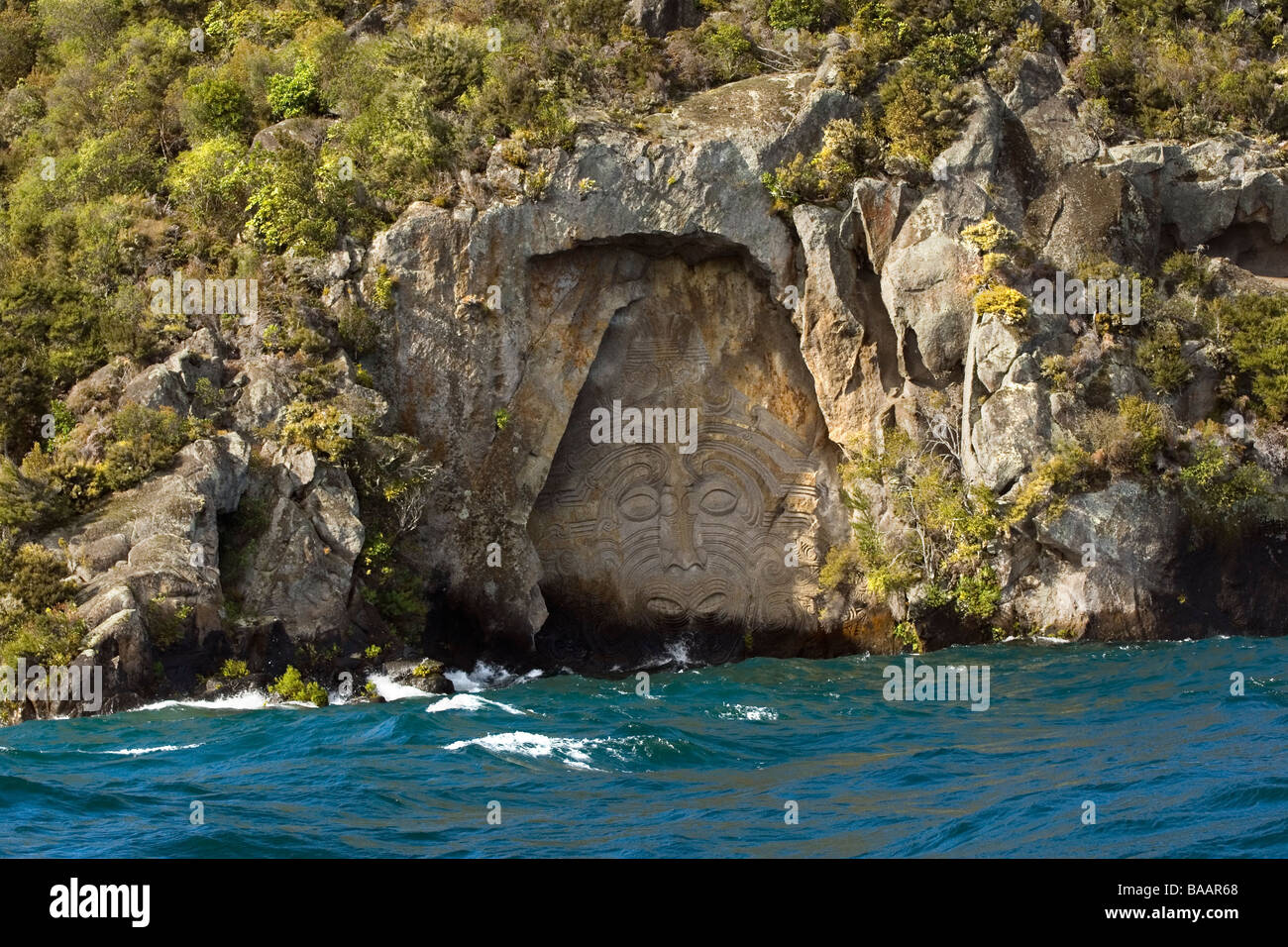 ROCK CARVING IN Lake Taupo, Nuova Zelanda Foto Stock