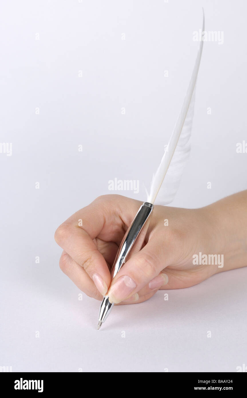 Quill pen writing hand immagini e fotografie stock ad alta risoluzione -  Alamy