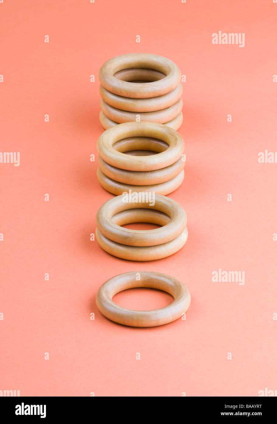 Pile di anelli a tendina Foto Stock