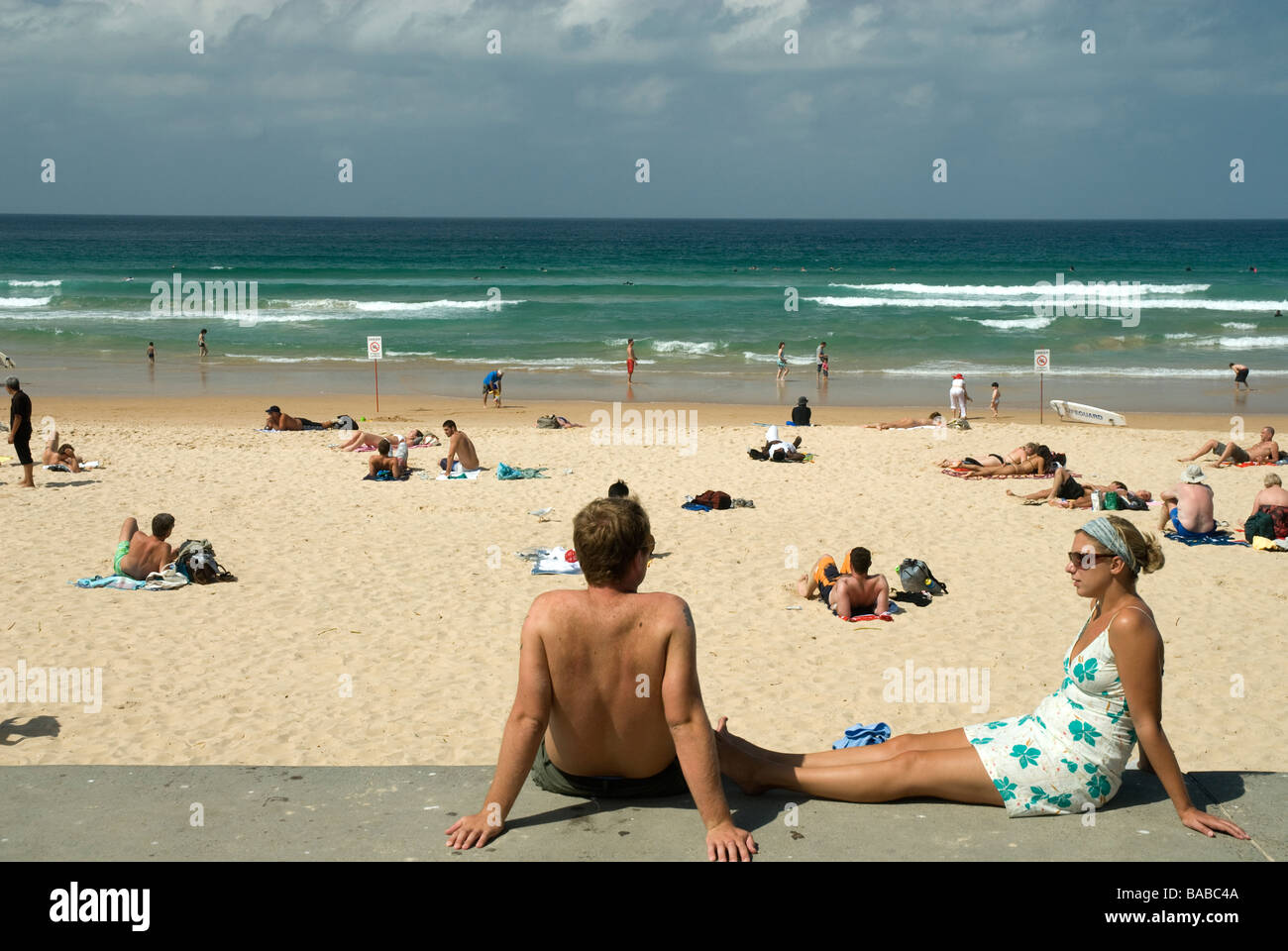 Lucertole da mare rilassante sulla spiaggia di Manly, Nuovo Galles del Sud, Australia Foto Stock