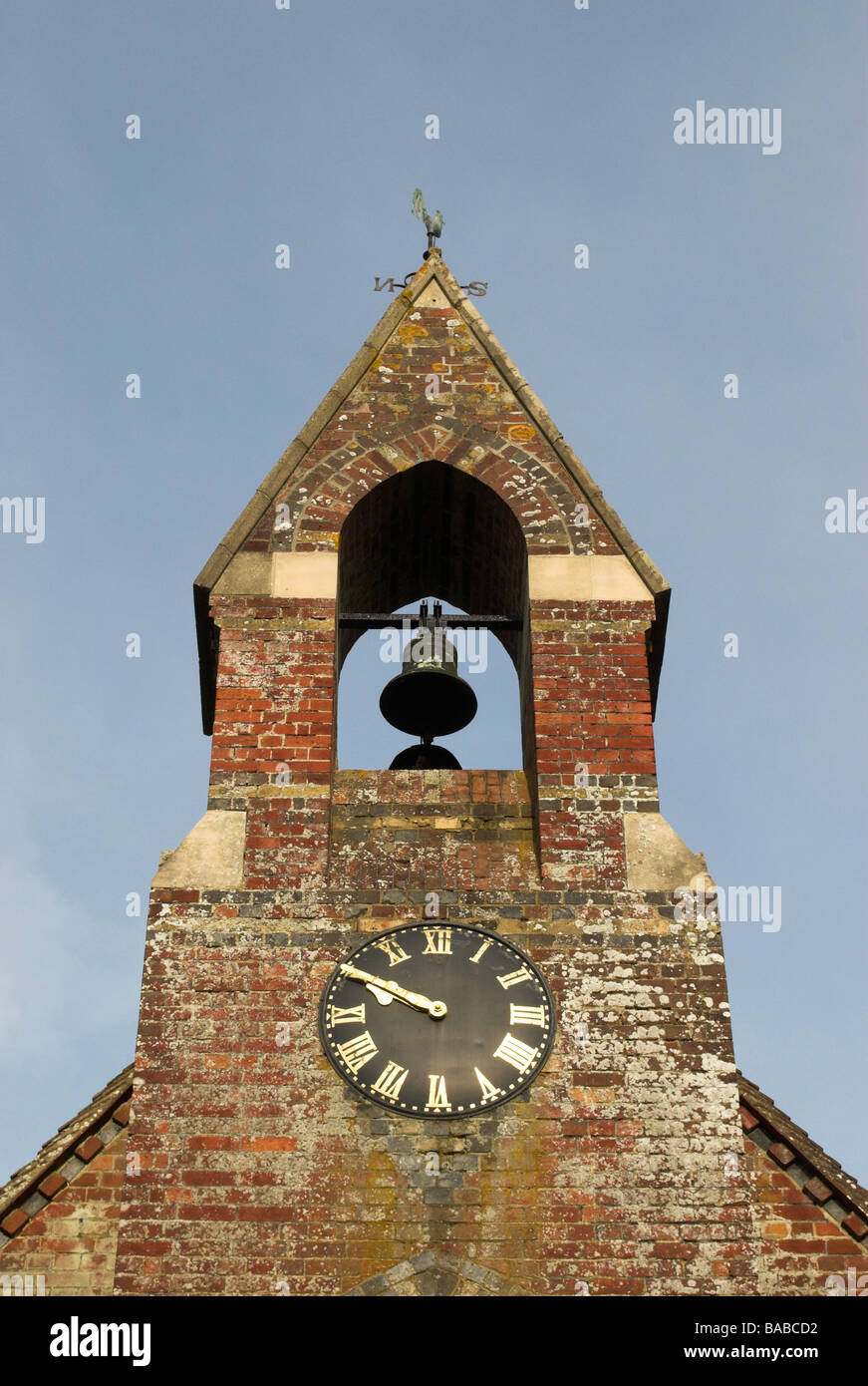 Il campanile, la Chiesa della Santa Trinità, Ebernoe, West Sussex. Foto Stock