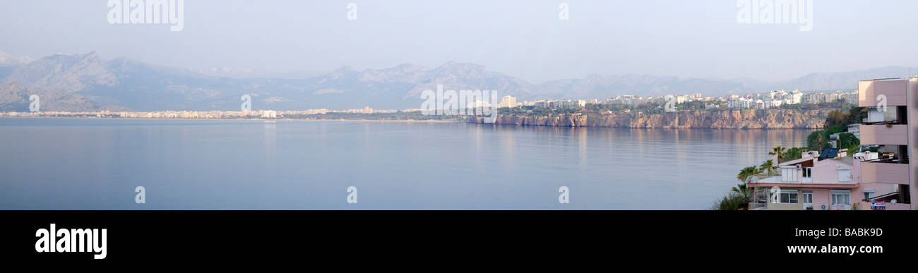 La Turchia Antalya cucito panorama della Baia di Antalya Aprile 2009 Foto Stock