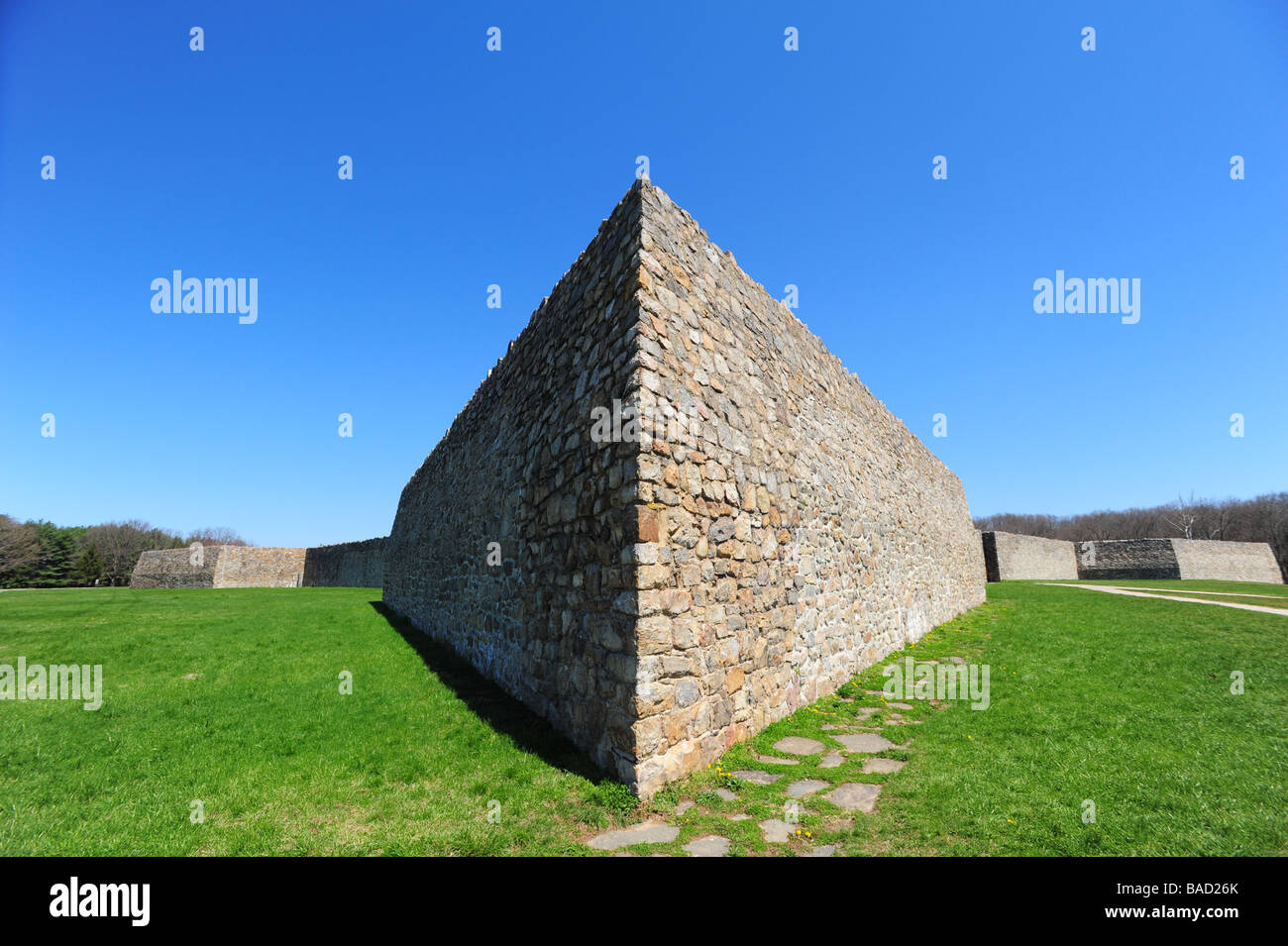 Stati Uniti Maryland Washington County Fort Frederick stato parco vicino alla piscina grande muro di pietra esterno Foto Stock