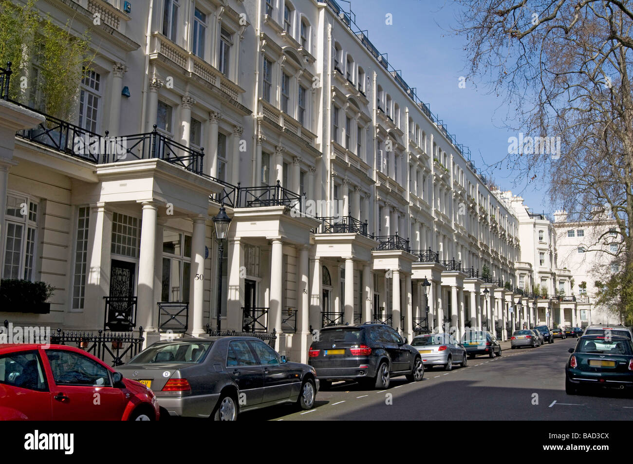 Tipica architettura georgiana nel West London Street, London, England, Regno Unito Foto Stock
