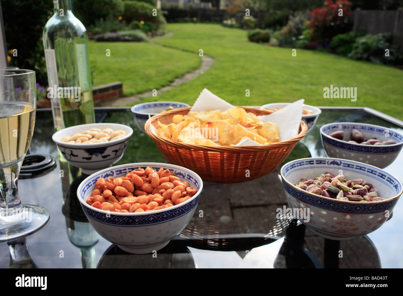 Selezione di snack salati. Foto Stock