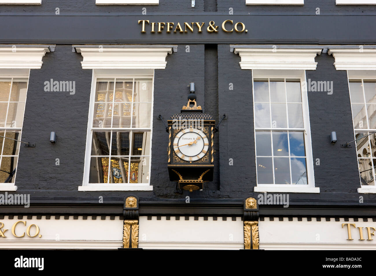 Regno Unito, Londra, quartiere di Mayfair, Old Bond Street, gioielleria Tiffany & Co Foto Stock