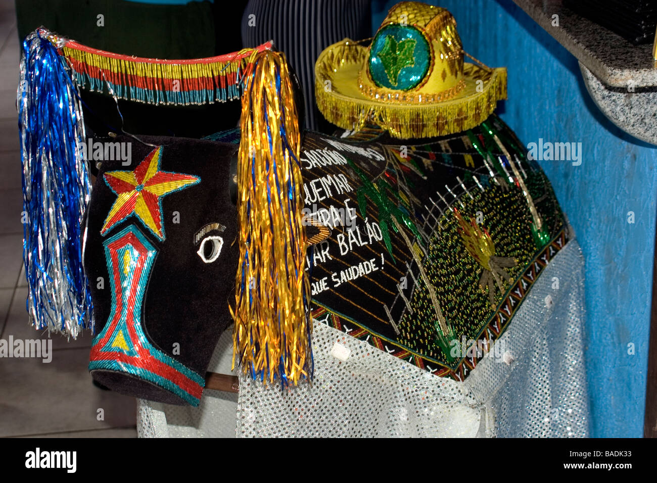 Bumba meu boi danza tradizionale festa per celebrare i santi di giugno per le strade di Sao Luis Maranhao Brasile Foto Stock
