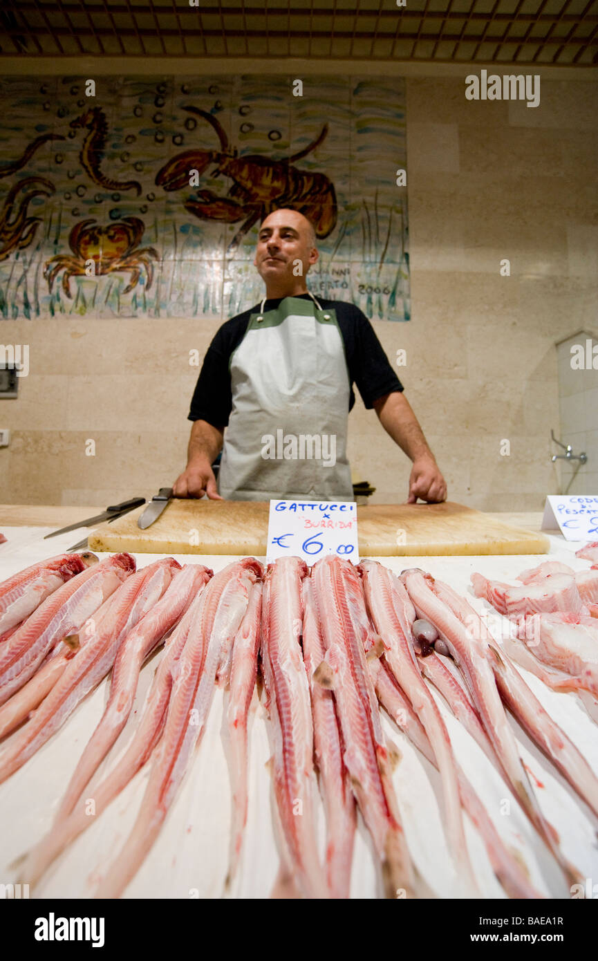 Mercato di San Benedetto, Cagliari, Sardegna, Italia Foto Stock