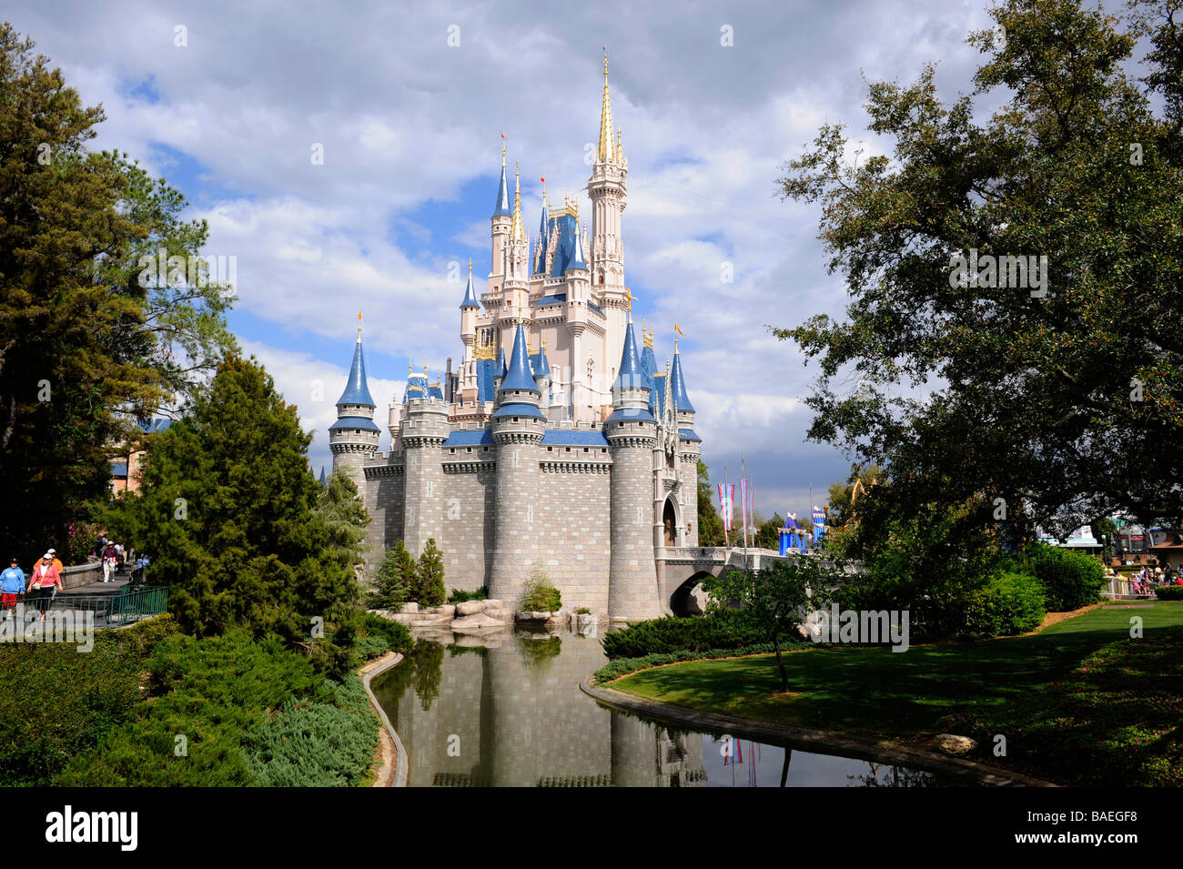 Il Castello di Cenerentola a Walt Disney il Parco a Tema del Regno Magico di Orlando in Florida centrale Foto Stock