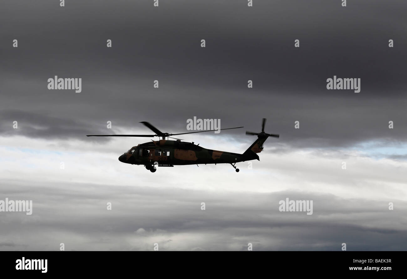 Esercito Australiano Black Hawk elicottero in volo Foto Stock