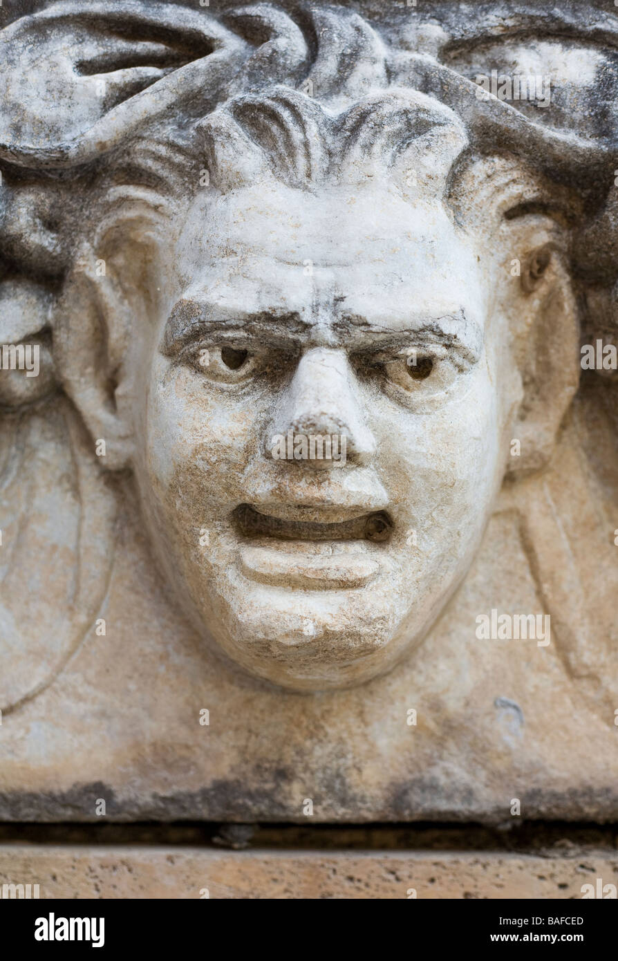 Primo secolo Vulcan? Dalle orecchie appuntite ricordare Star Trek di Vulcaniani in questa scultura espressiva dalla colonia di artisti presso Aphrodisias. Foto Stock