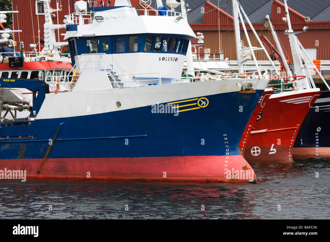 Trawler Porto di Killybegs County Donegal Irlanda Foto Stock