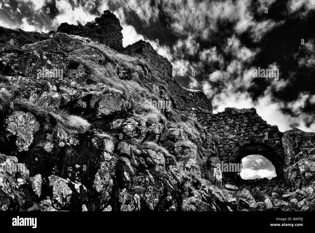 Il castello di Dunscaith, Isola di Skye Foto Stock