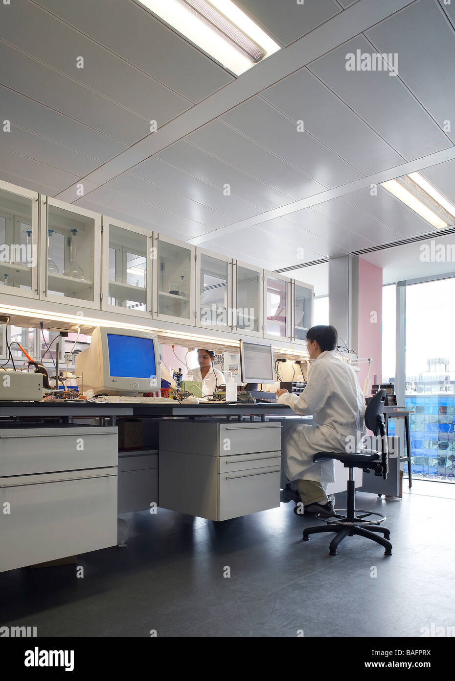 Imperial College London, Londra, Regno Unito, Sheppard Robson, Imperial College di Londra 5Th Floor open lab. Foto Stock