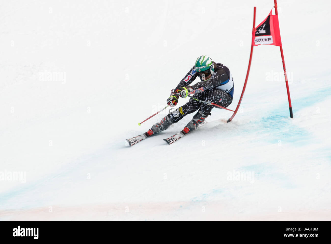 US SKI TEAM stati Bode Miller, due volte vincitore del titolo assoluto compete in Coppa del Mondo FIS slalom gigante a Whistler Foto Stock