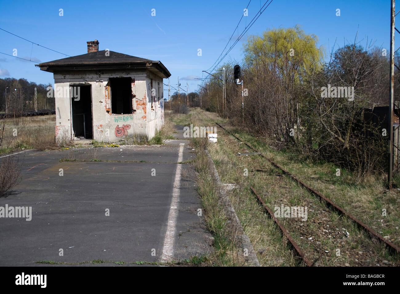 Abbandonata la stazione ferroviaria, Polonia, Danzica, Letnica. Foto Stock