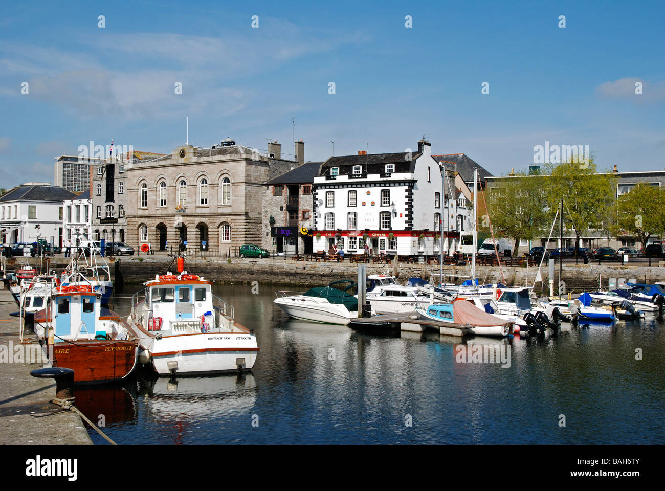 Barche ormeggiate a barbican,plymouth,l'Inghilterra,uk Foto Stock