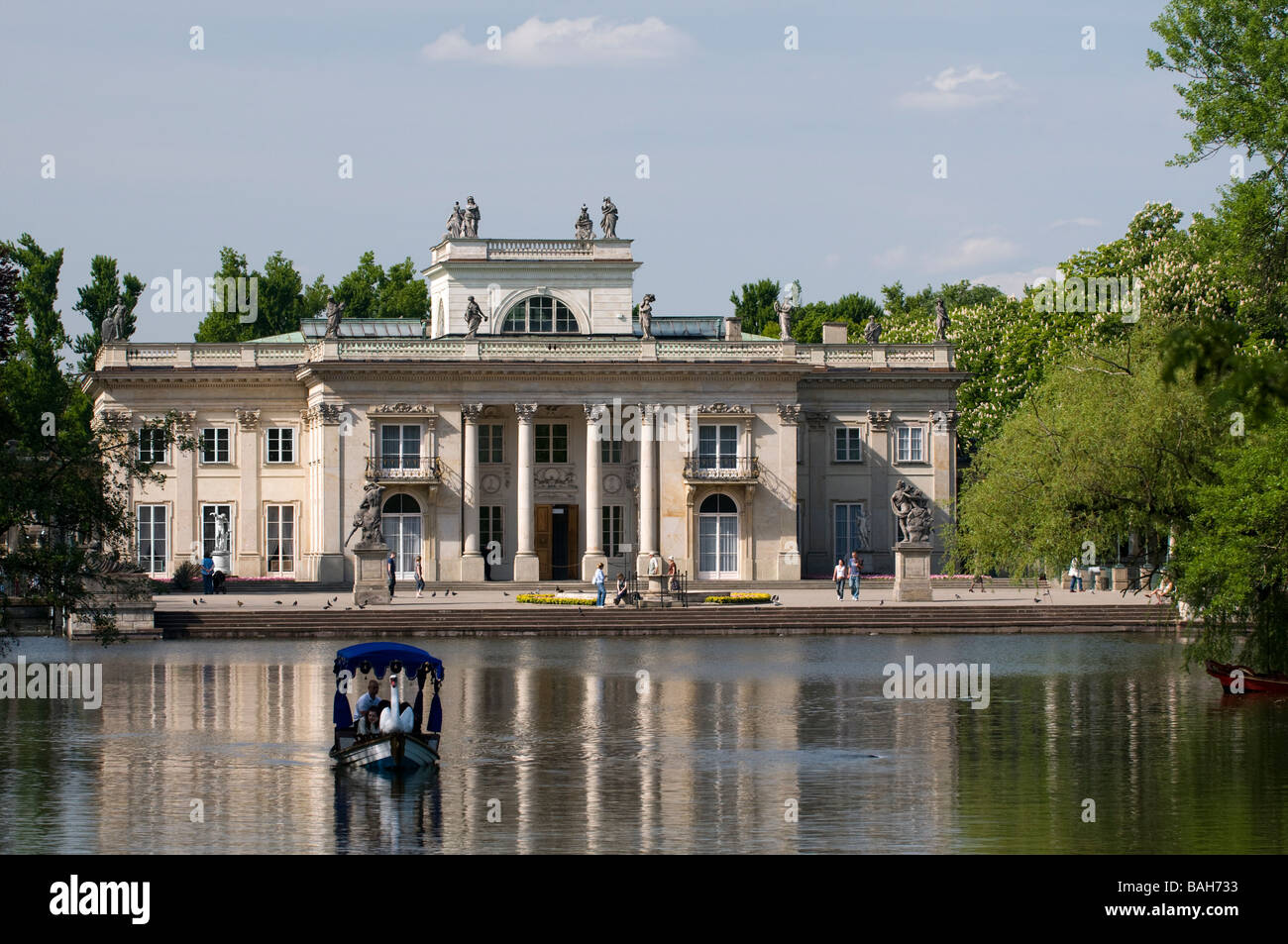 Palazzo sull'isola nel Parco Reale di Lazienki, Varsavia, Polonia. Foto Stock