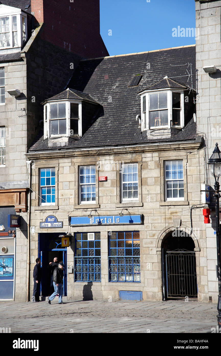 Public House, Castle Street, Aberdeen, Scozia settentrionale Foto Stock