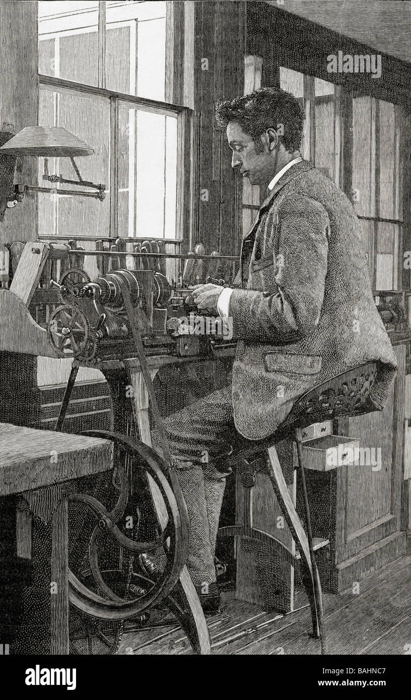 Una moderna tornatrice al lavoro. Dal libro The English Illustrated Magazine 1891 - 1892. Foto Stock