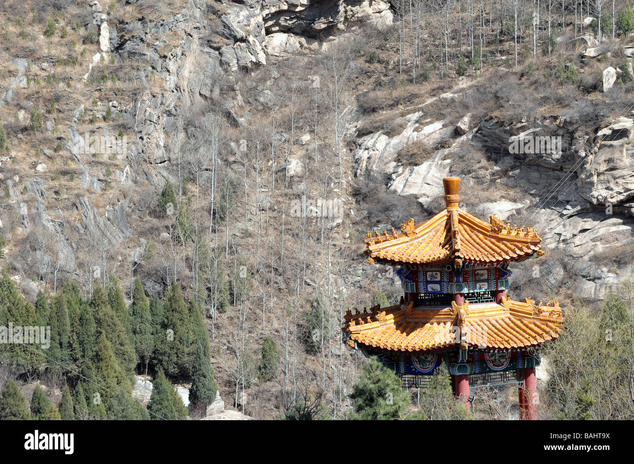 La pagoda cinese, nelle colline vicino a Pechino, in Cina. Foto Stock