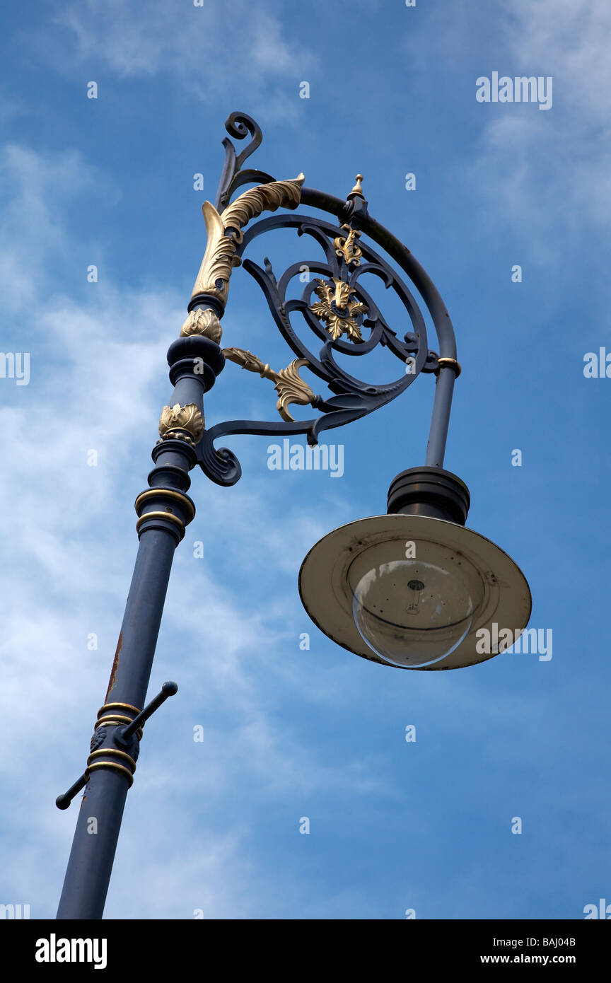 Il vecchio stile street light Foto Stock