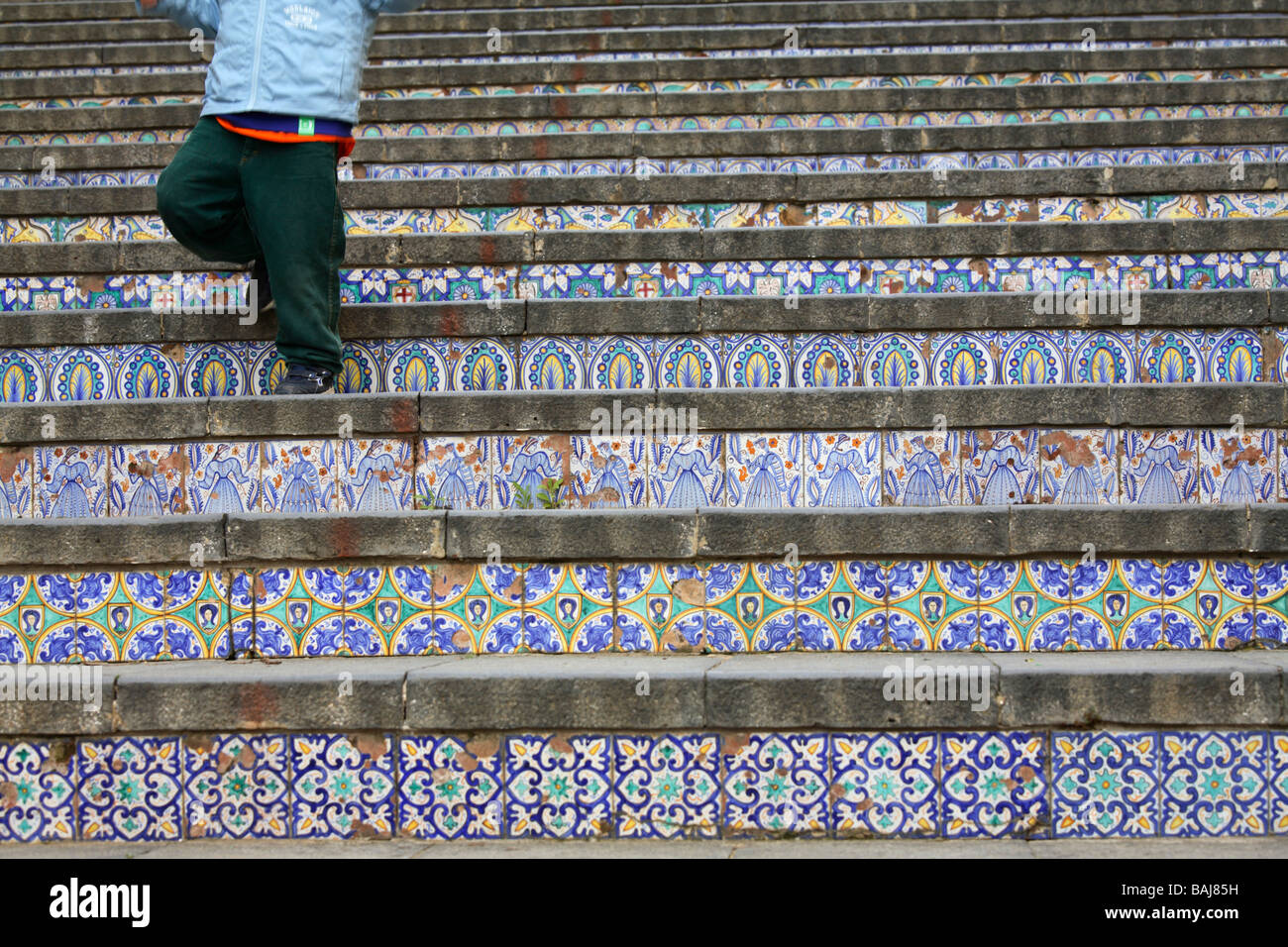 Decorate la Scala Santa Maria del Monte, Caltagirone, Sicilia, Italia Foto Stock