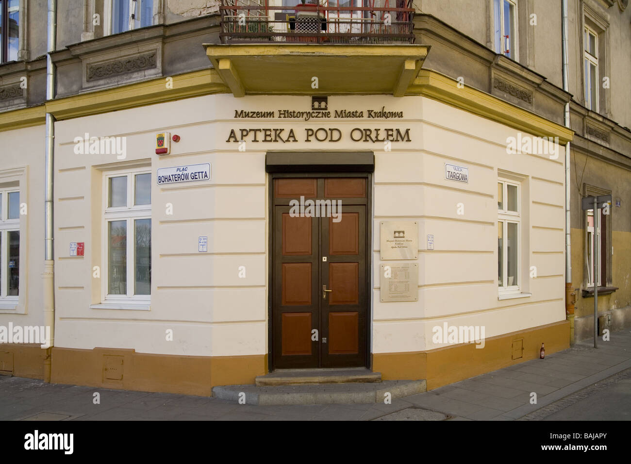 Farmacia s denominato Pod Orłem l'Aquila all'interno fu centro di assistenza degli ebrei Cracow Polonia Foto Stock
