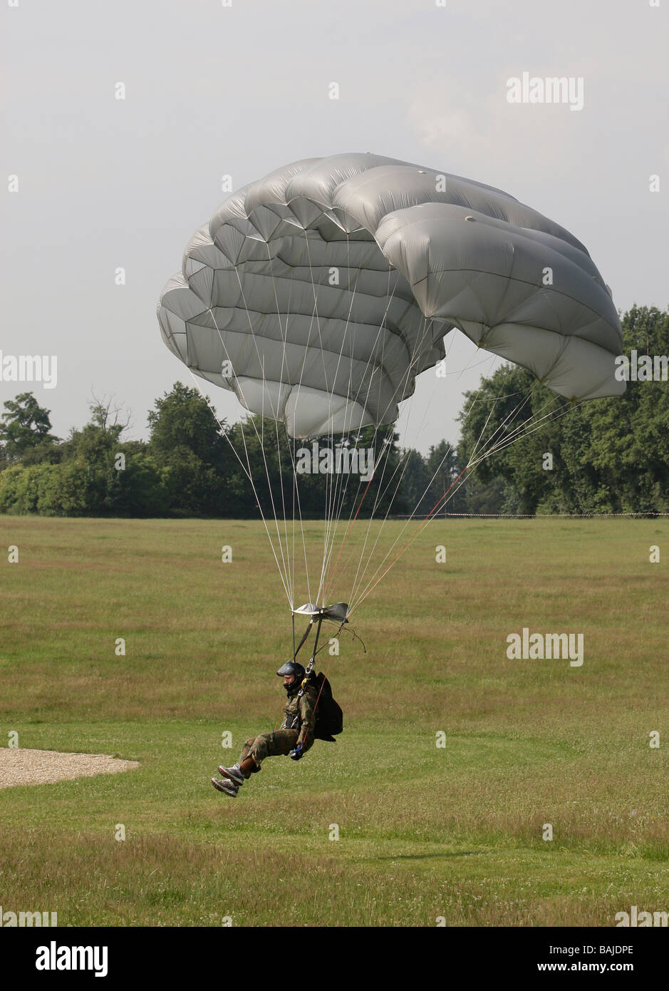 Esercito paracadute in caduta libera concorrenza Foto Stock