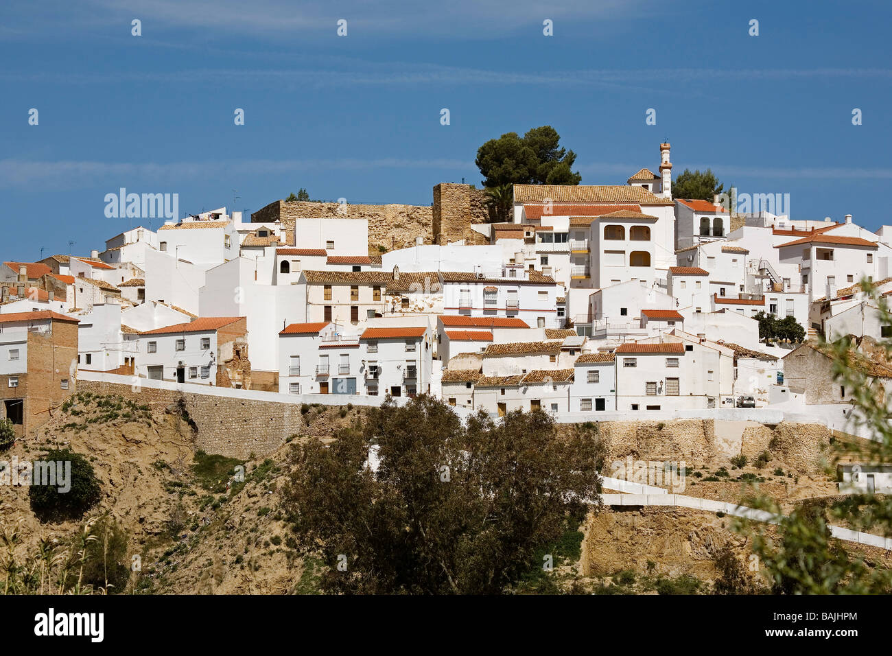 Panoramica della Torre Alháquime villaggi bianchi in Sierra di Cadice Andalusia Spagna Foto Stock