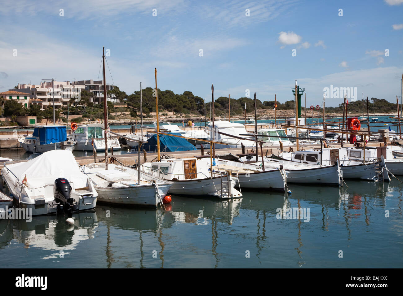 Barche da pesca in porto a Colonia de Sant Jordi Mallorca Spagna Spain Foto Stock