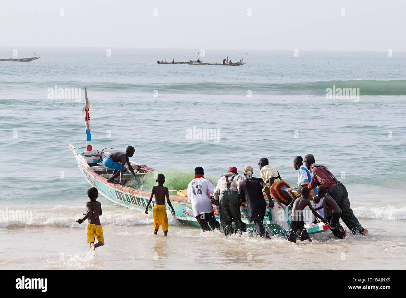 Il Senegal, Saint Louis città, elencato come patrimonio mondiale dall' UNESCO, pescatori Foto Stock